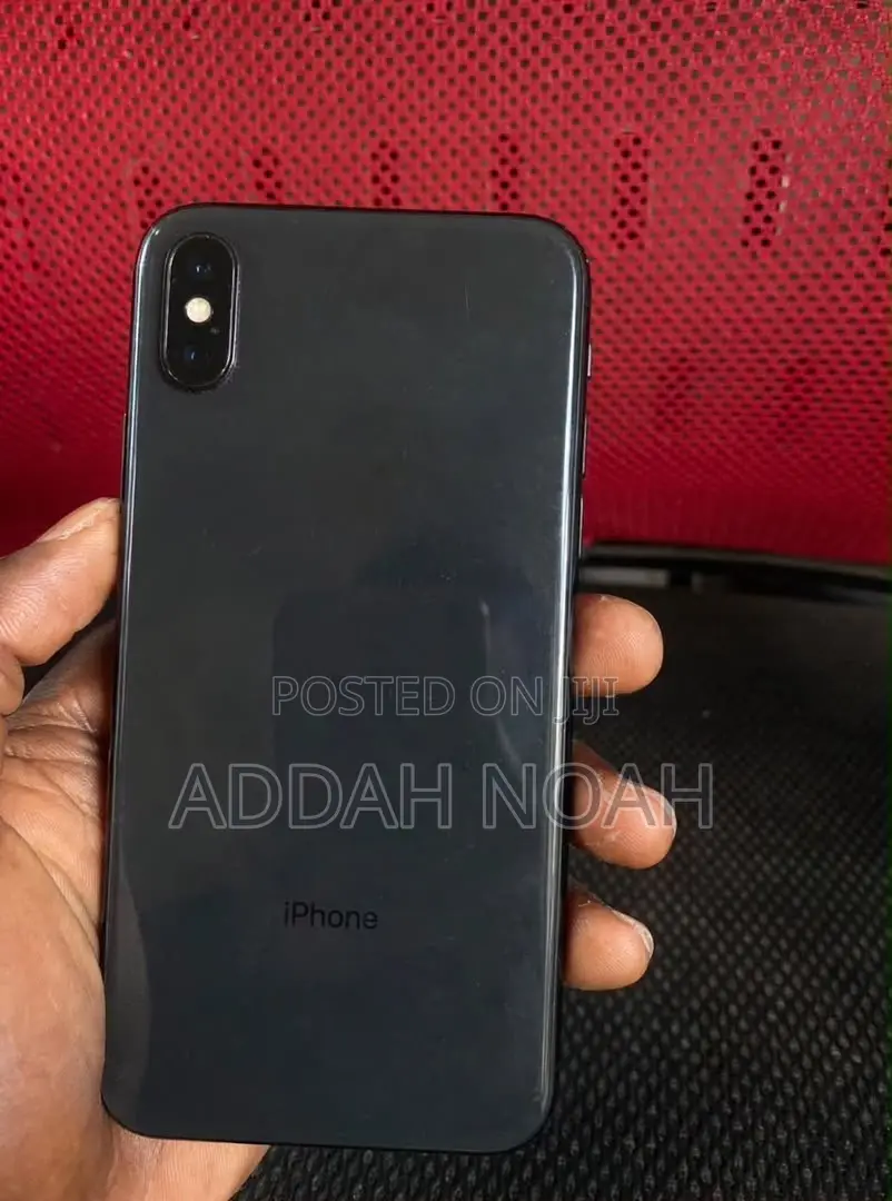 Apple iPhone X 64 GB Black