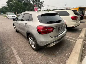 Mercedes-Benz GLA 250 2018 Silver