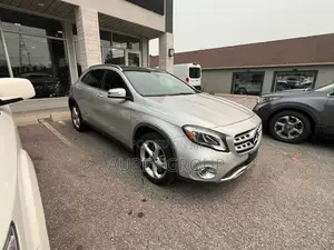 Mercedes-Benz GLA 250 2018 Silver