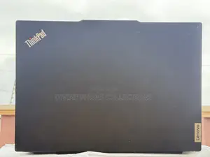 Laptop Lenovo ThinkPad E14 Gen 5 8GB Intel Core i3 SSD 512GB