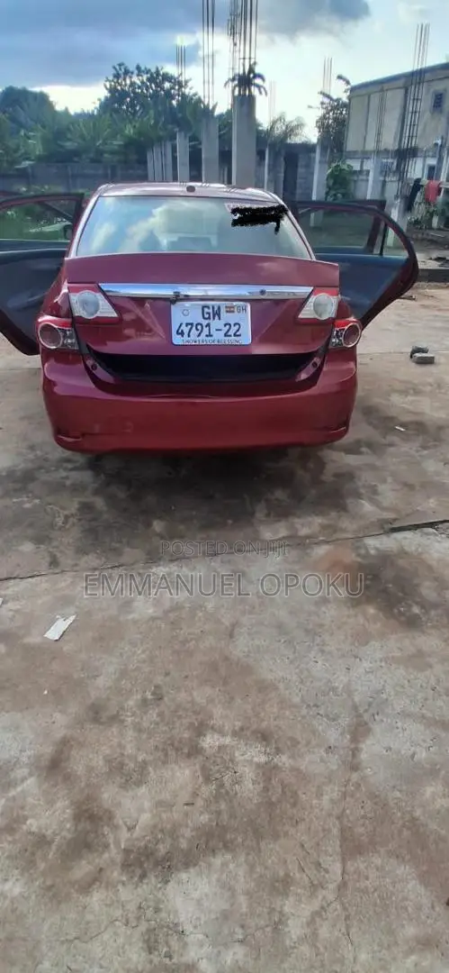 Toyota Corolla L 4-Speed Automatic 2013 Red