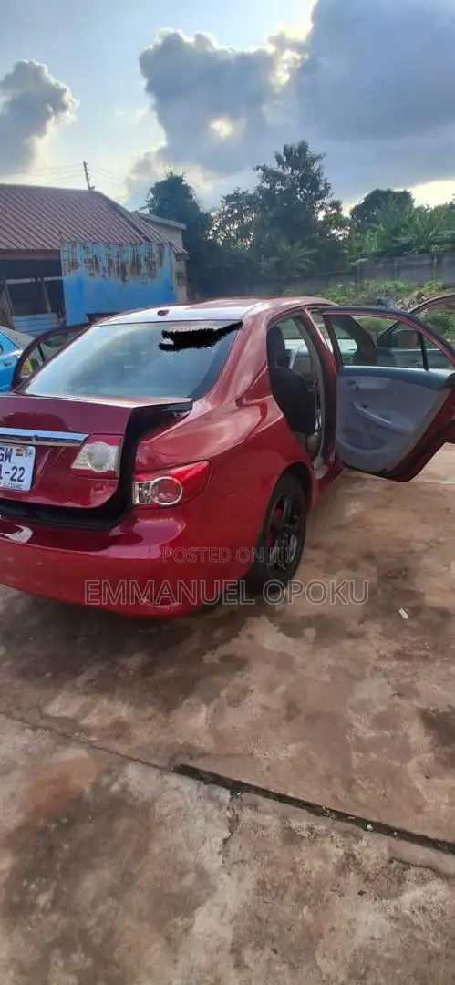 Toyota Corolla L 4-Speed Automatic 2013 Red