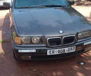 BMW 3 Series 316i RWD 1992 Gray