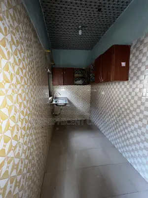 1bdrm Apartment in Lakeside, Ashaley Botwe for rent