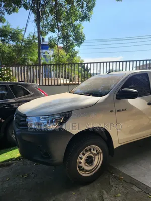 New Toyota Hilux 2025 White