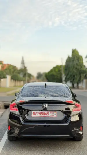 Honda Civic Touring 4dr Sedan (1.5L 4cyl) 2017 Black