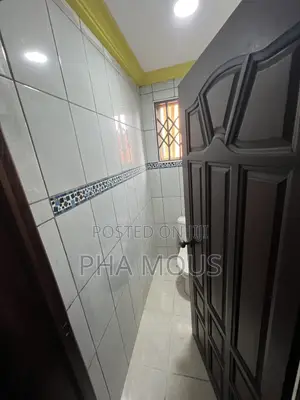 3bdrm Apartment in Ofankor for rent