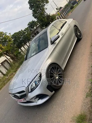 Mercedes-Benz C300 2016 Silver