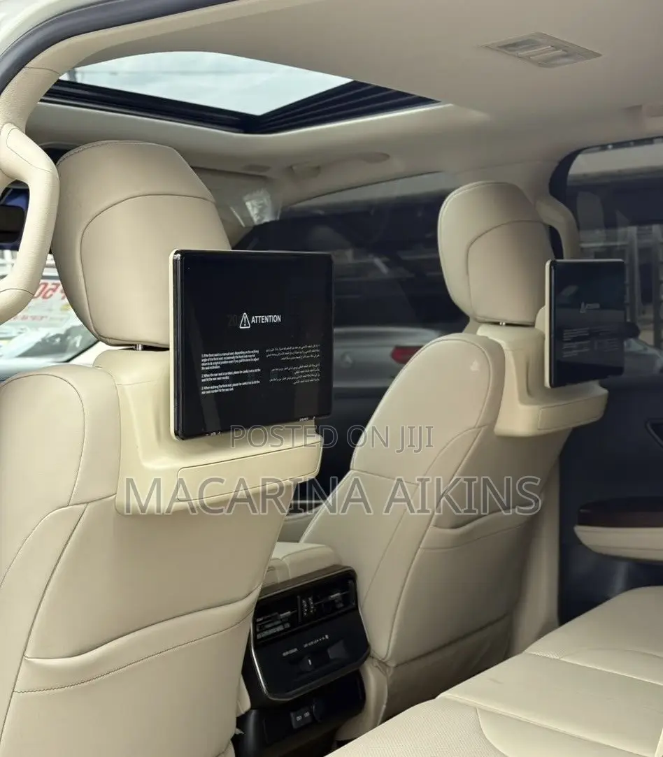 Toyota Land Cruiser 2024 White