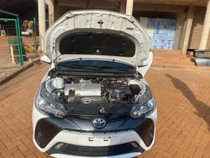 Toyota Yaris 2019 White