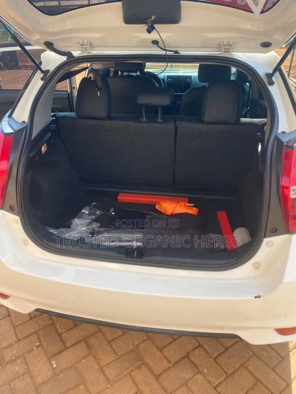 Toyota Yaris 2019 White