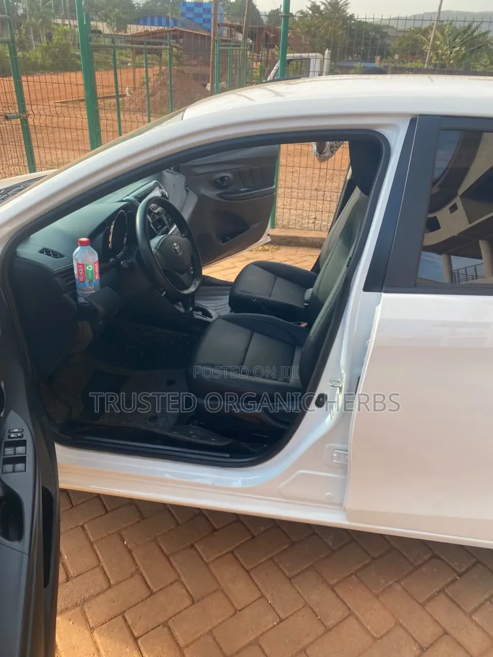 Toyota Yaris 2019 White