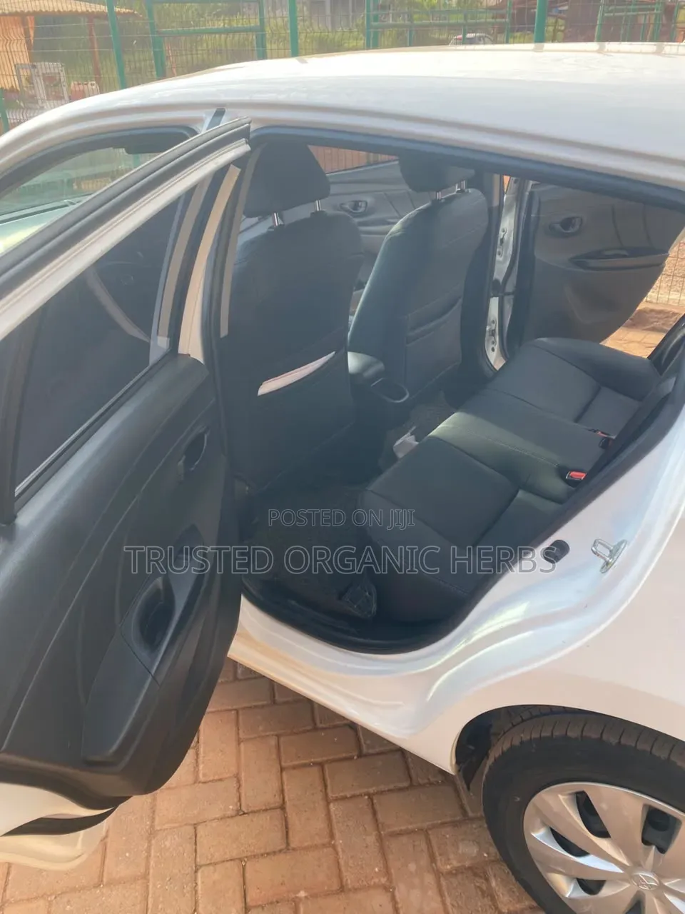 Toyota Yaris 2019 White