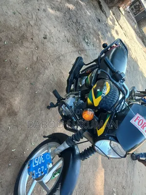 Bajaj Boxer 125 2025 Black