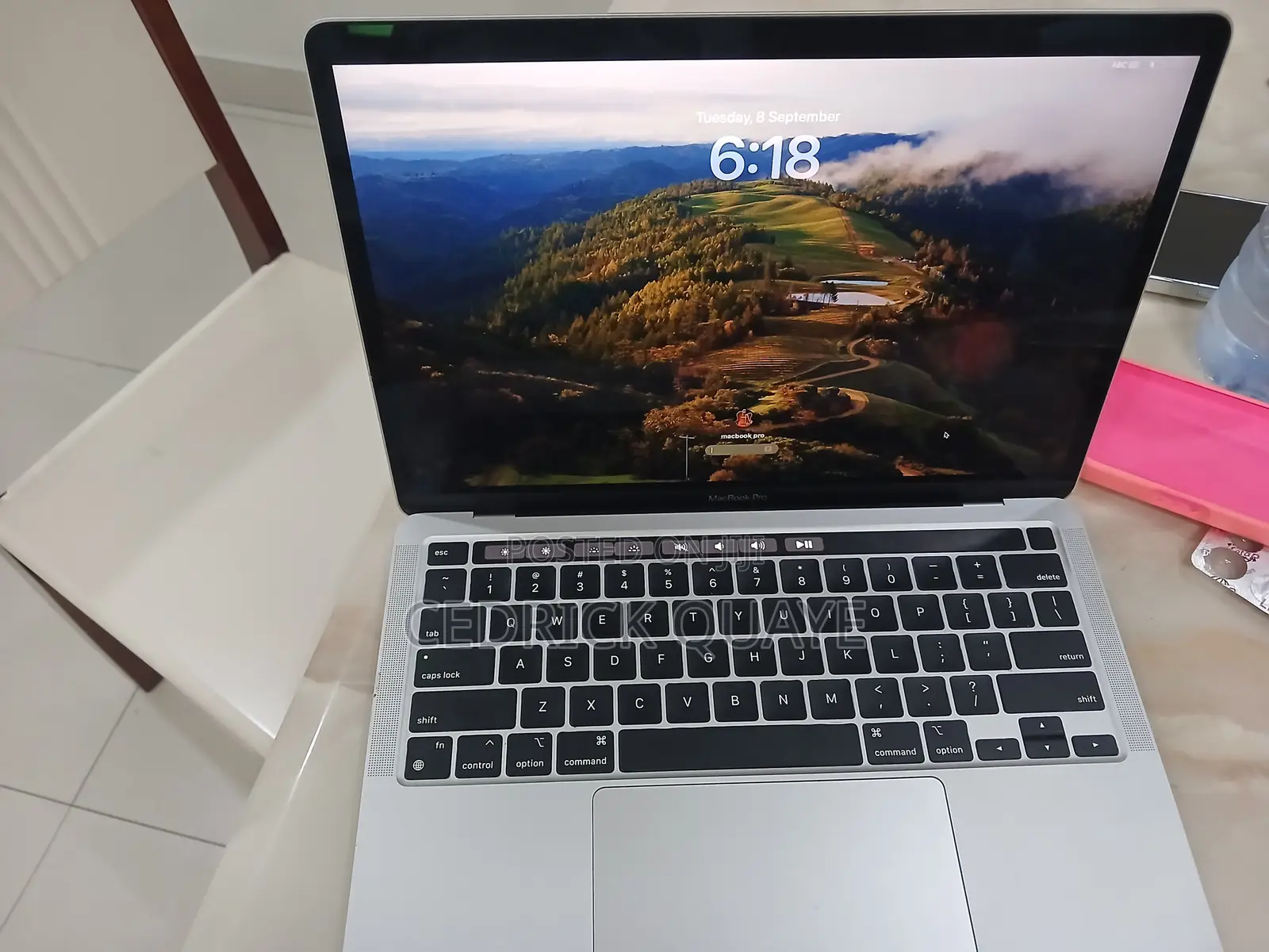 Laptop Apple MacBook Air 2022 M2 8GB Intel Core i7 SSD 128GB