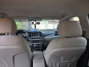 Hyundai Sonata SE 2019 Blue
