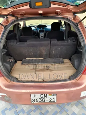 Toyota Vitz 2010 Brown