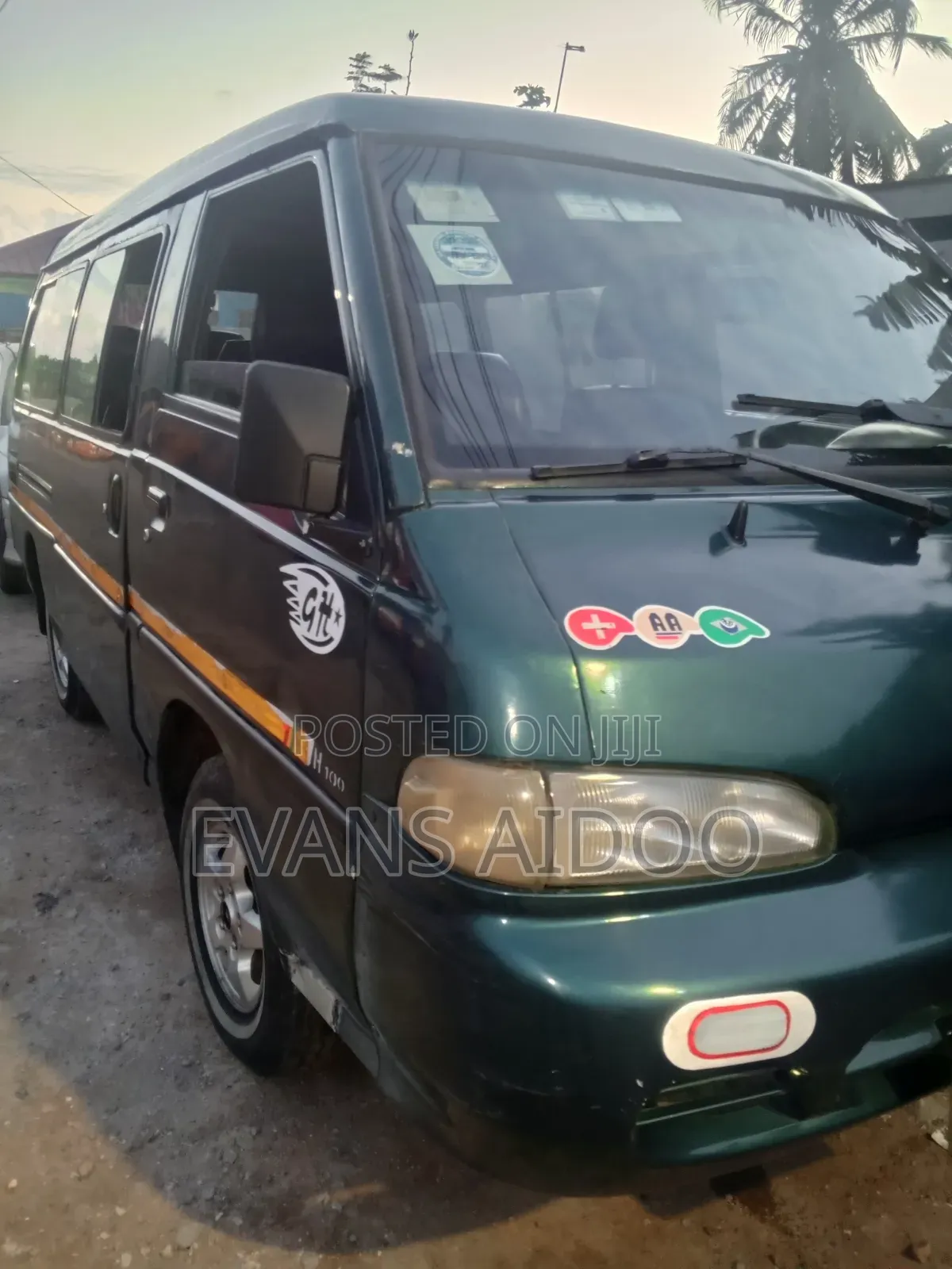 Hyundai H-100 2000 Green