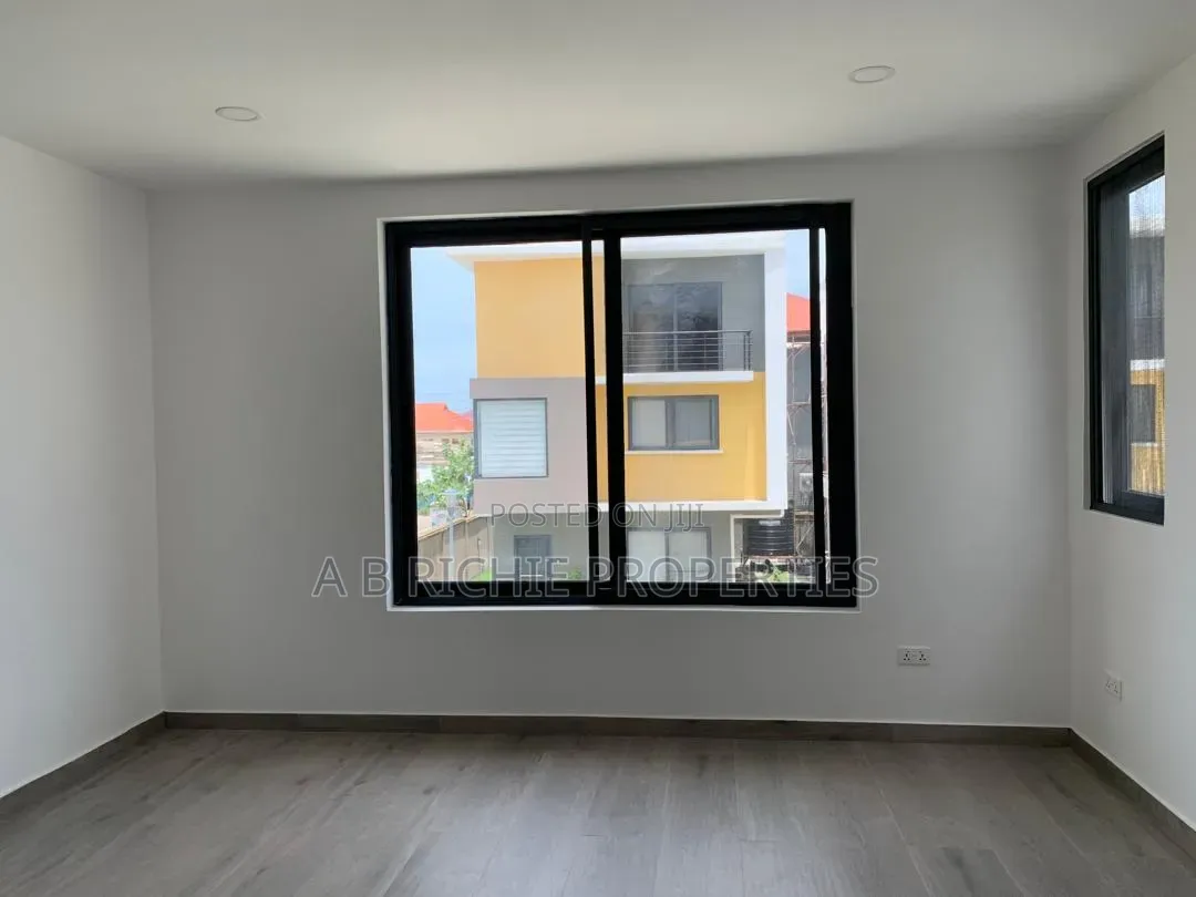 3bdrm Townhouse / Terrace in Ab Richie Properties, Tseaddo for rent