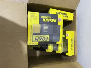 Sneaker Cleaning Kit & Sneaker Quick Wet Wipes