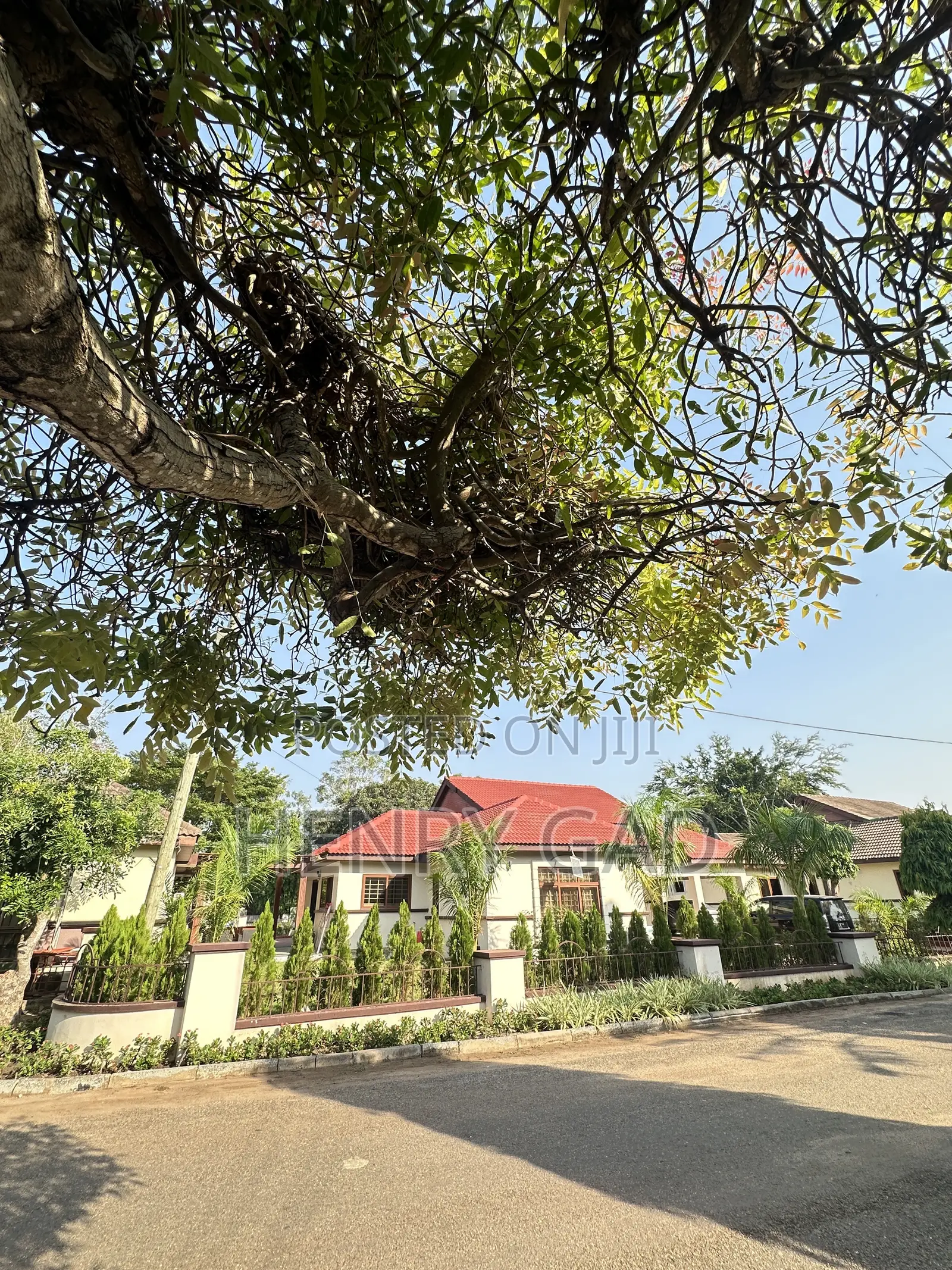 Furnished 4bdrm Villa in Buena Vista Valley, Sakumono for rent