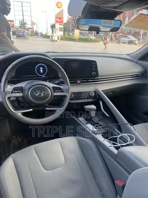 Hyundai Elantra SE 2022 Blue