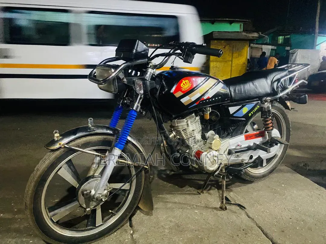 New Royal Motorcycle 2025 Black