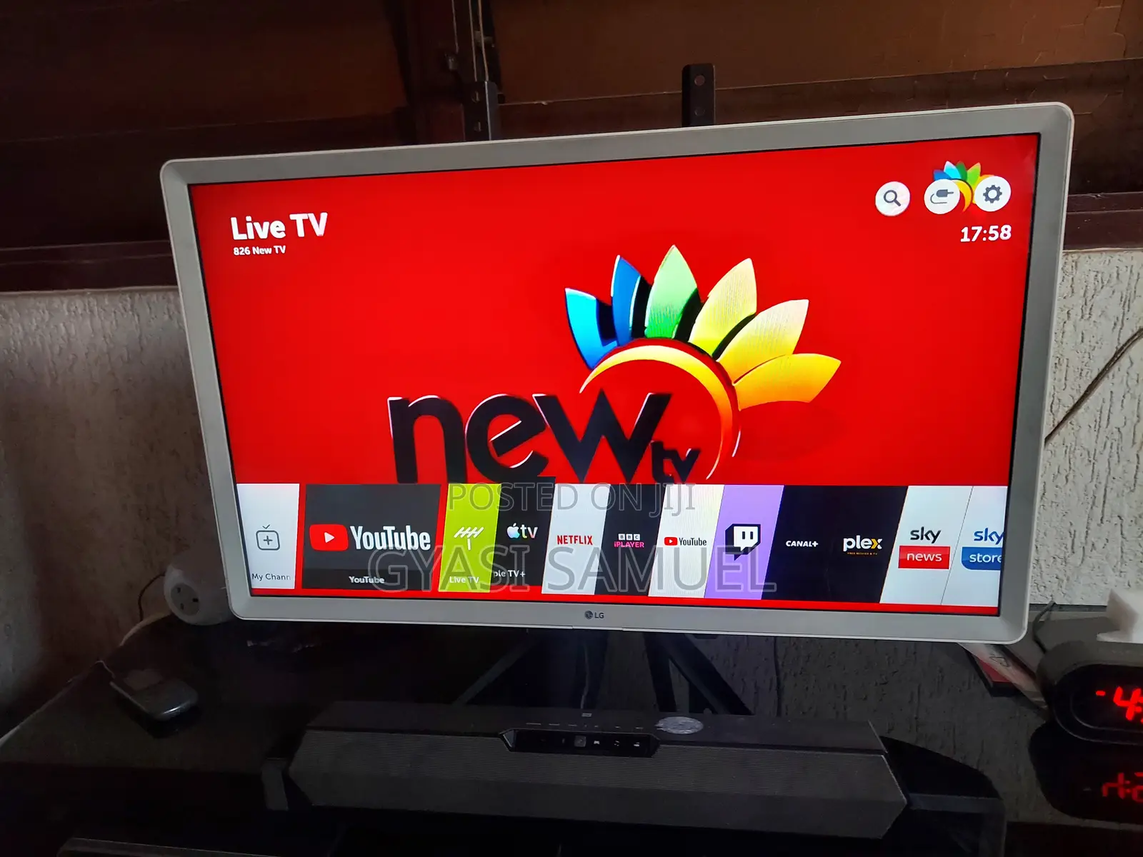 32" LG Smart TV With webOS