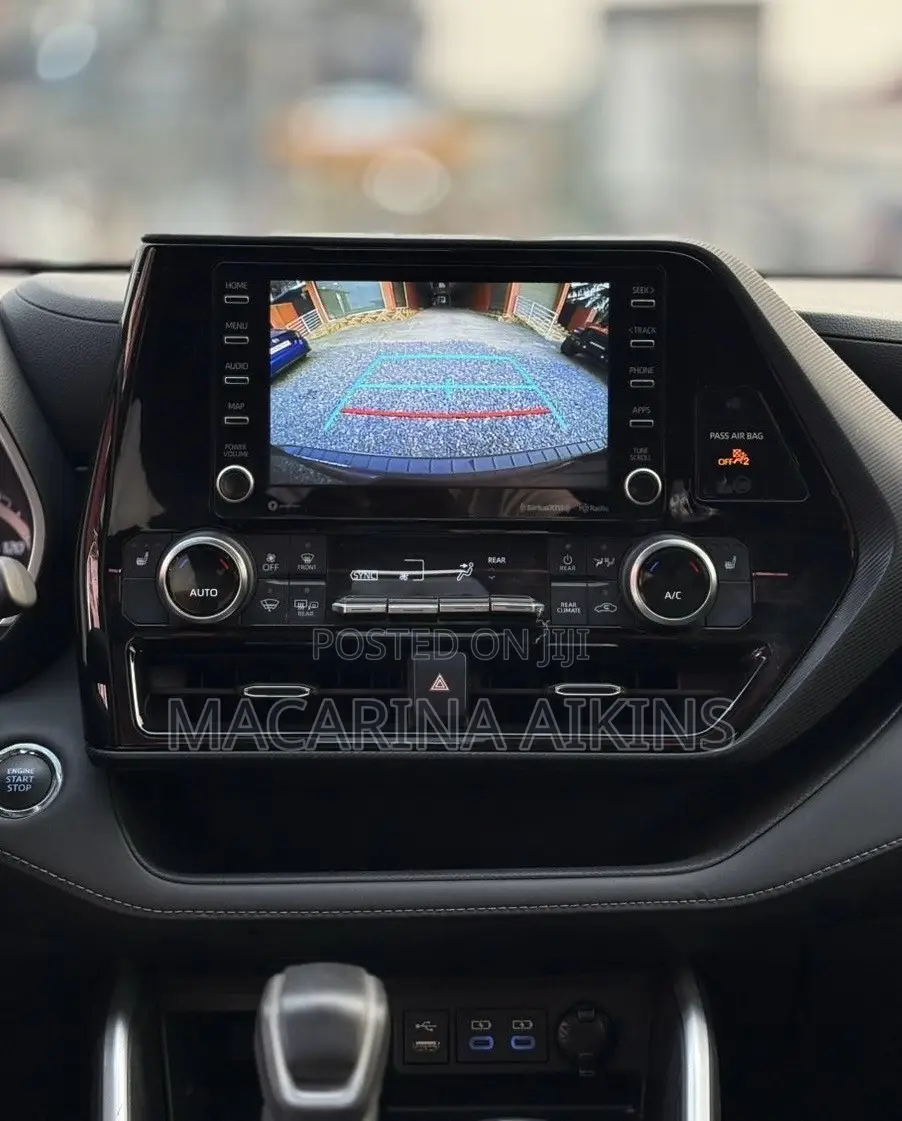 Toyota Highlander XSE 2022 Gray