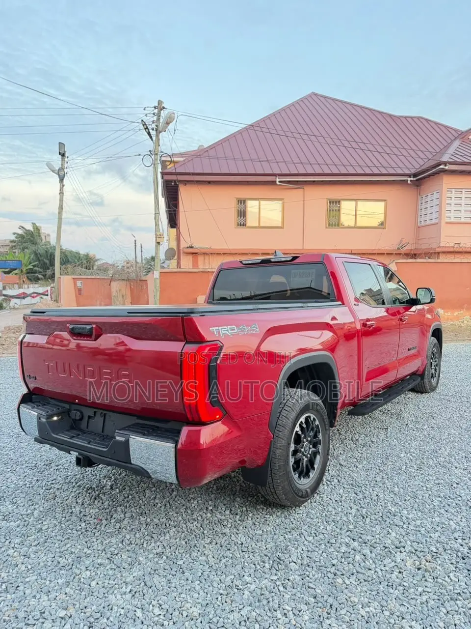 Toyota Tundra 2024 Red