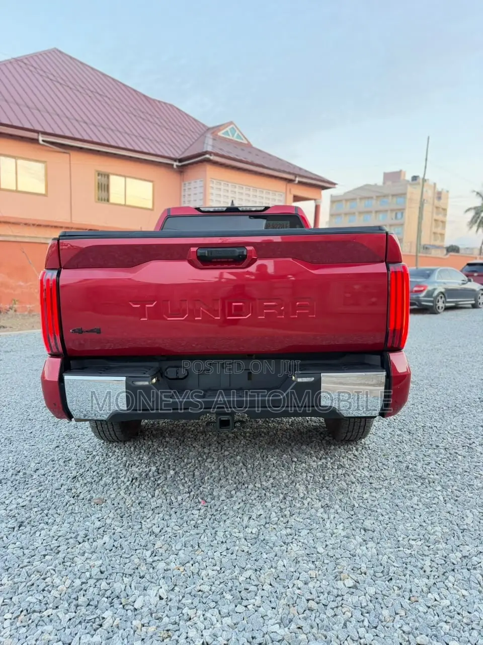 Toyota Tundra 2024 Red