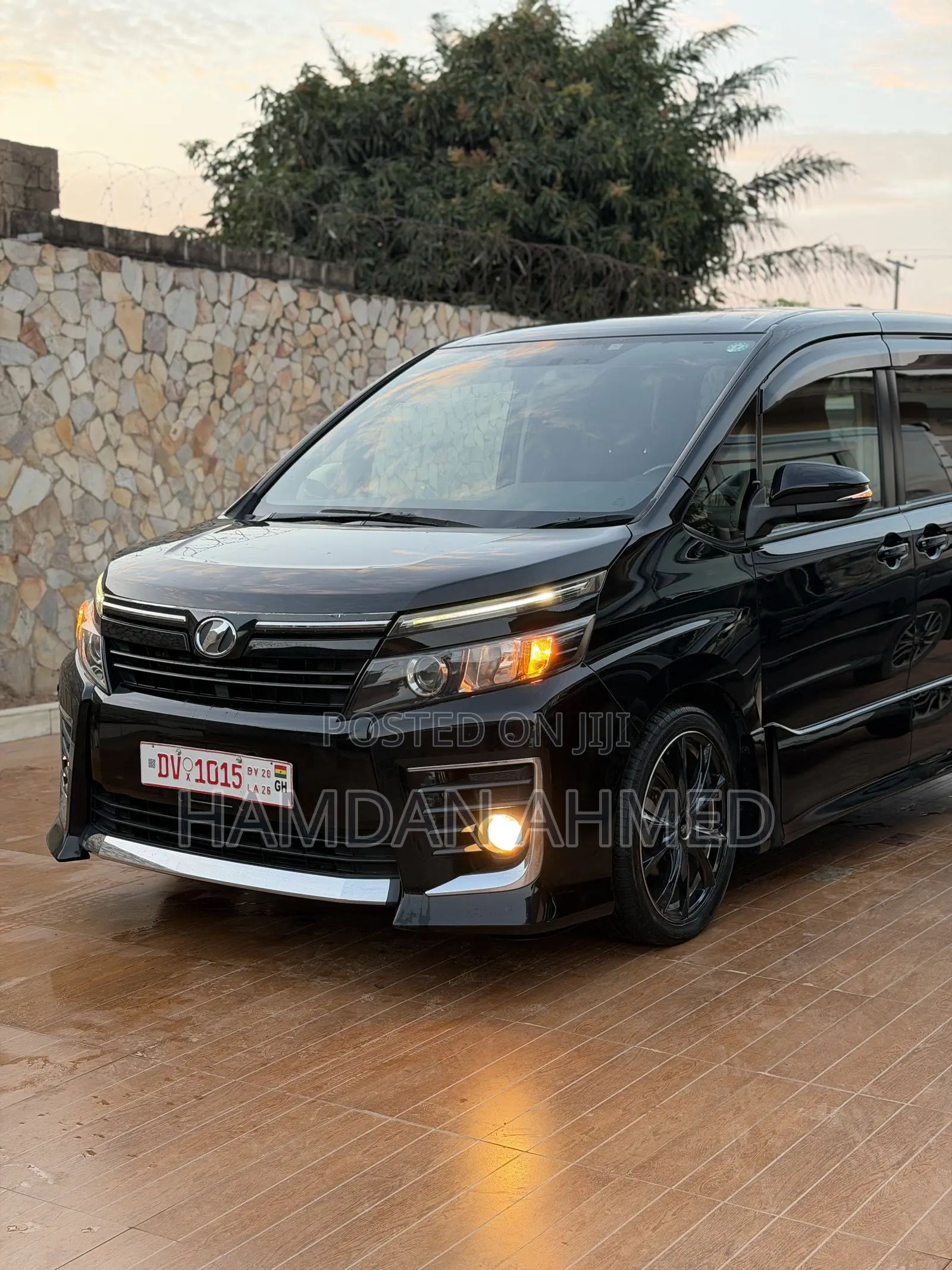 Toyota Voxy 2015 Black