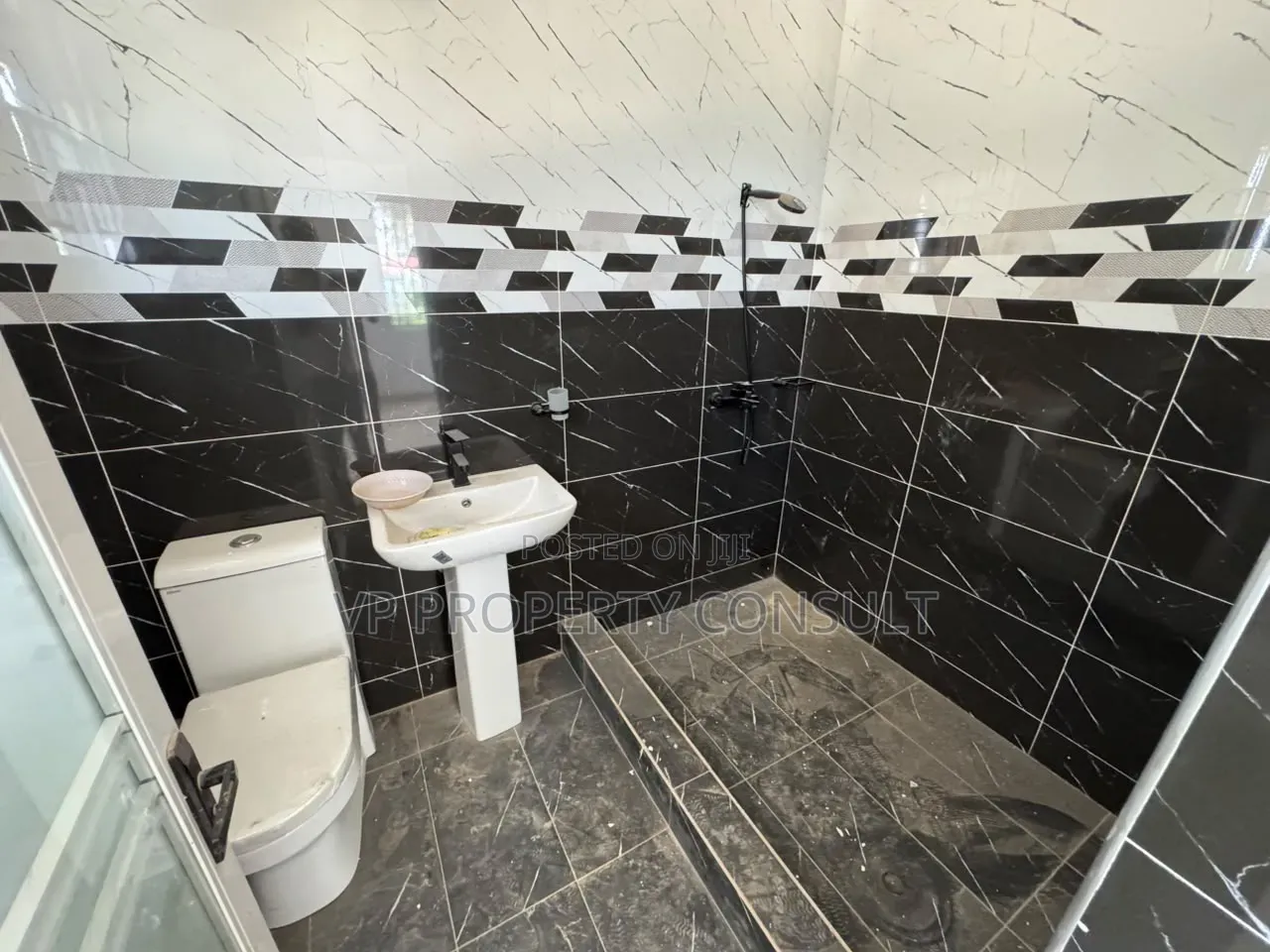 2bdrm Apartment in Ghana Flag for rent