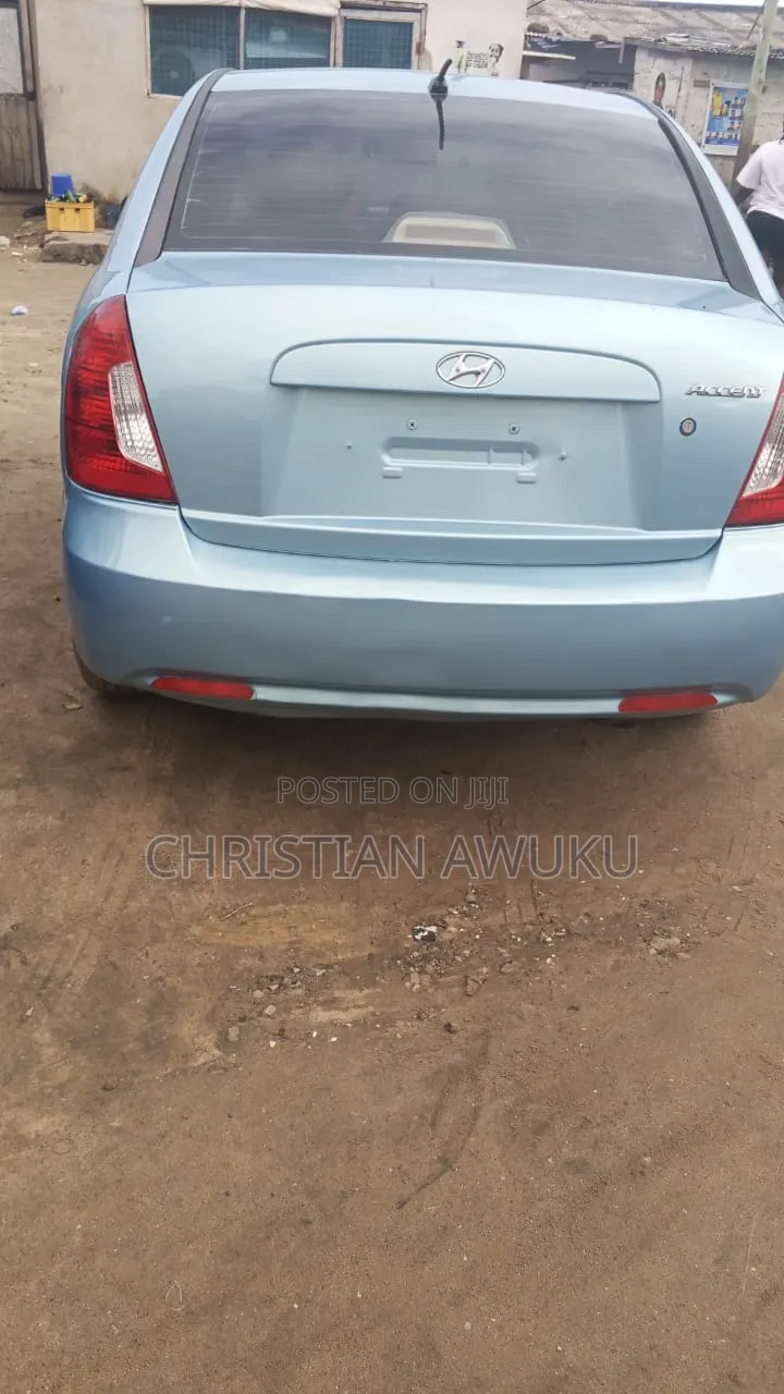 Hyundai Accent 2010 Blue