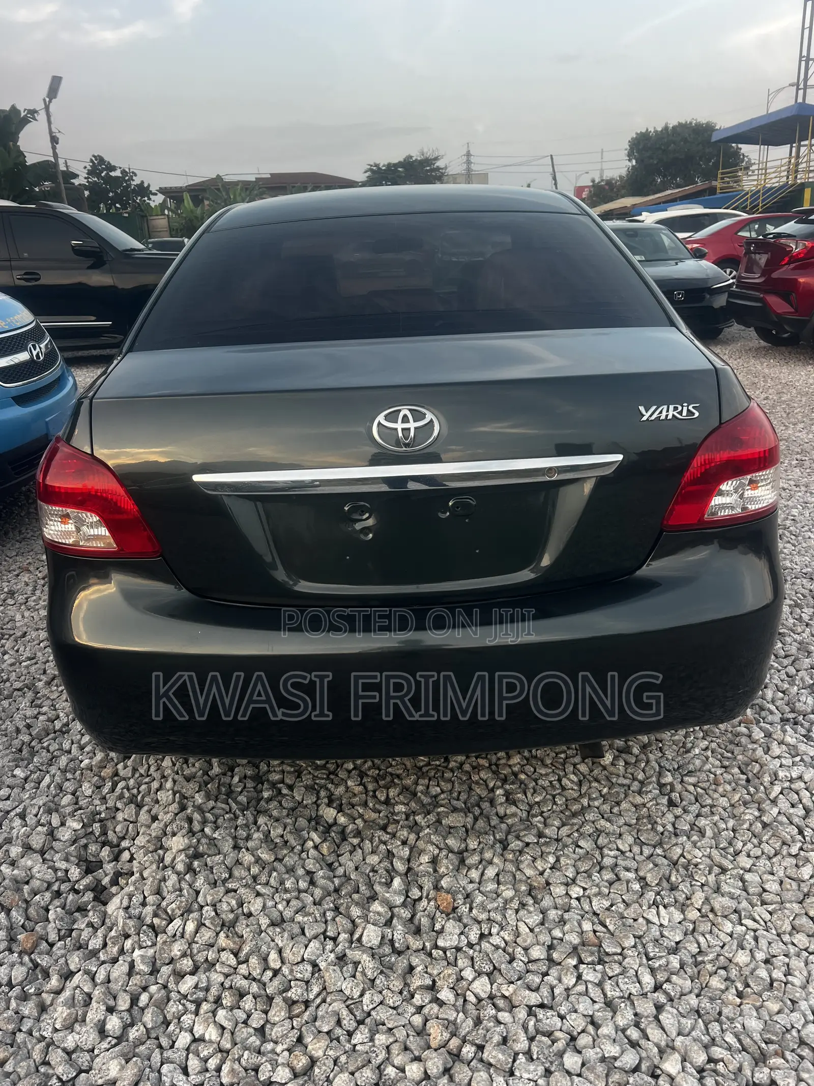 Toyota Yaris 2012 Gray
