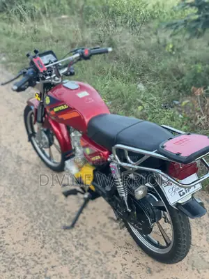Royal RY125 2025 Red
