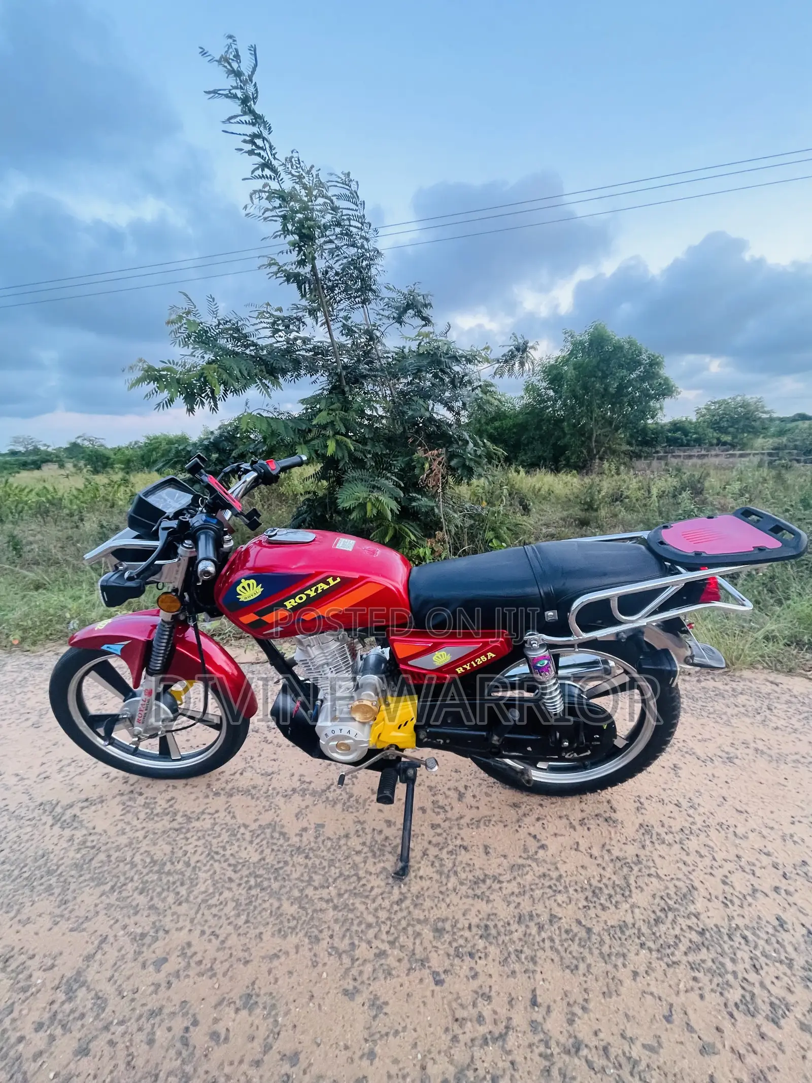 Royal RY125 2025 Red