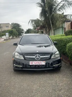Mercedes-Benz C250 2014 Black