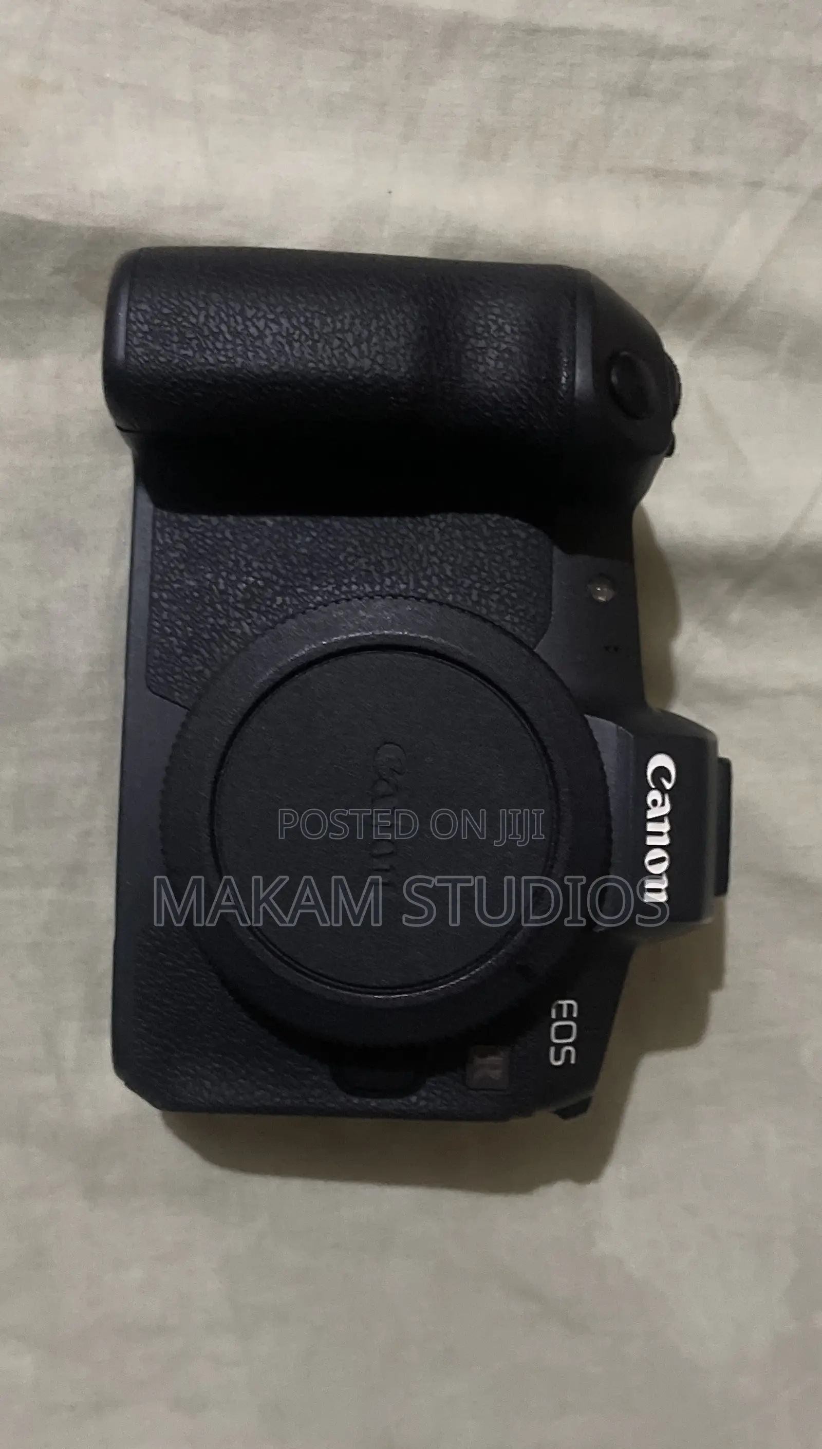 Canon R 99% New (UK Used)