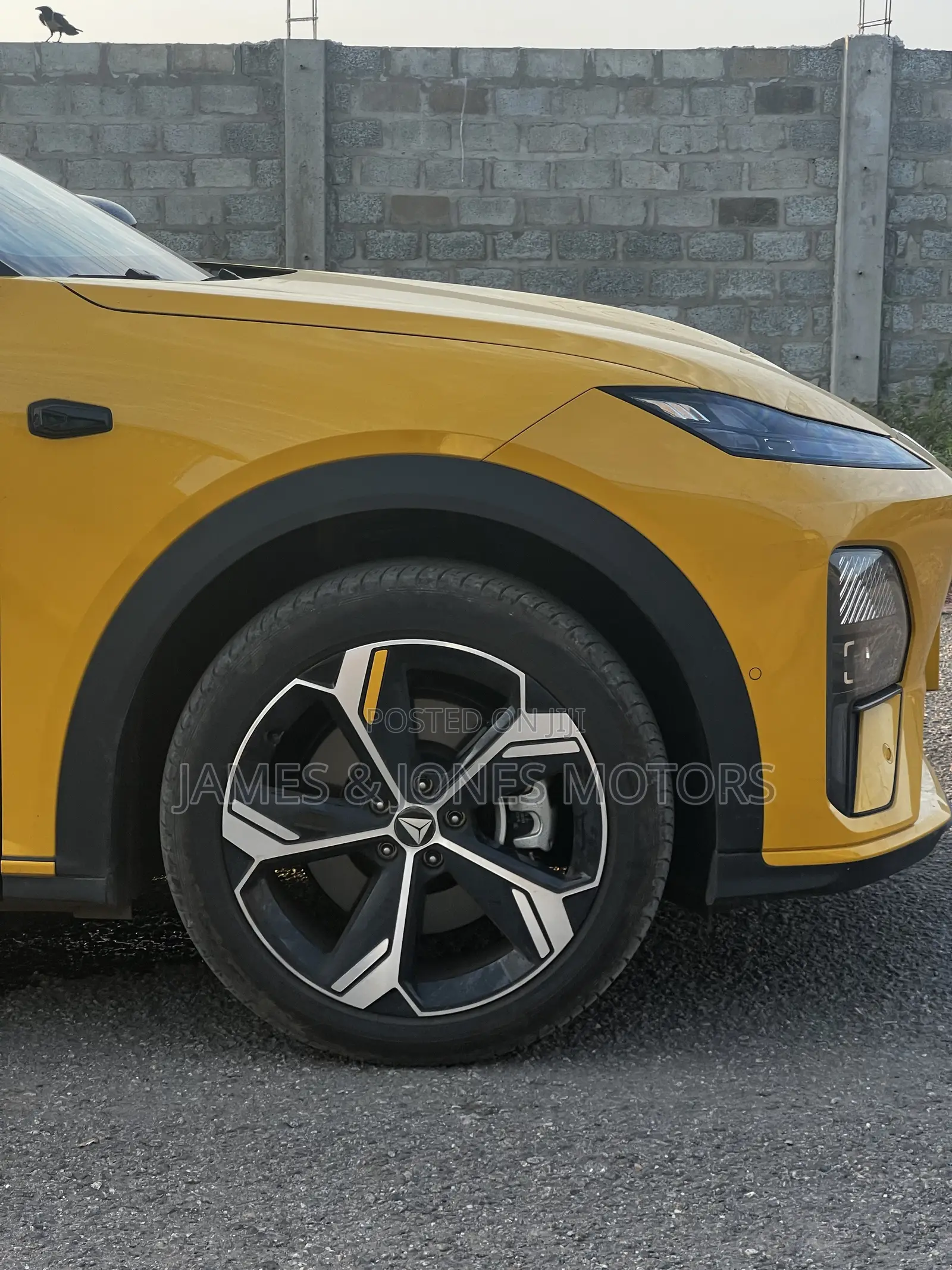 New Deepal S07 2025 Yellow