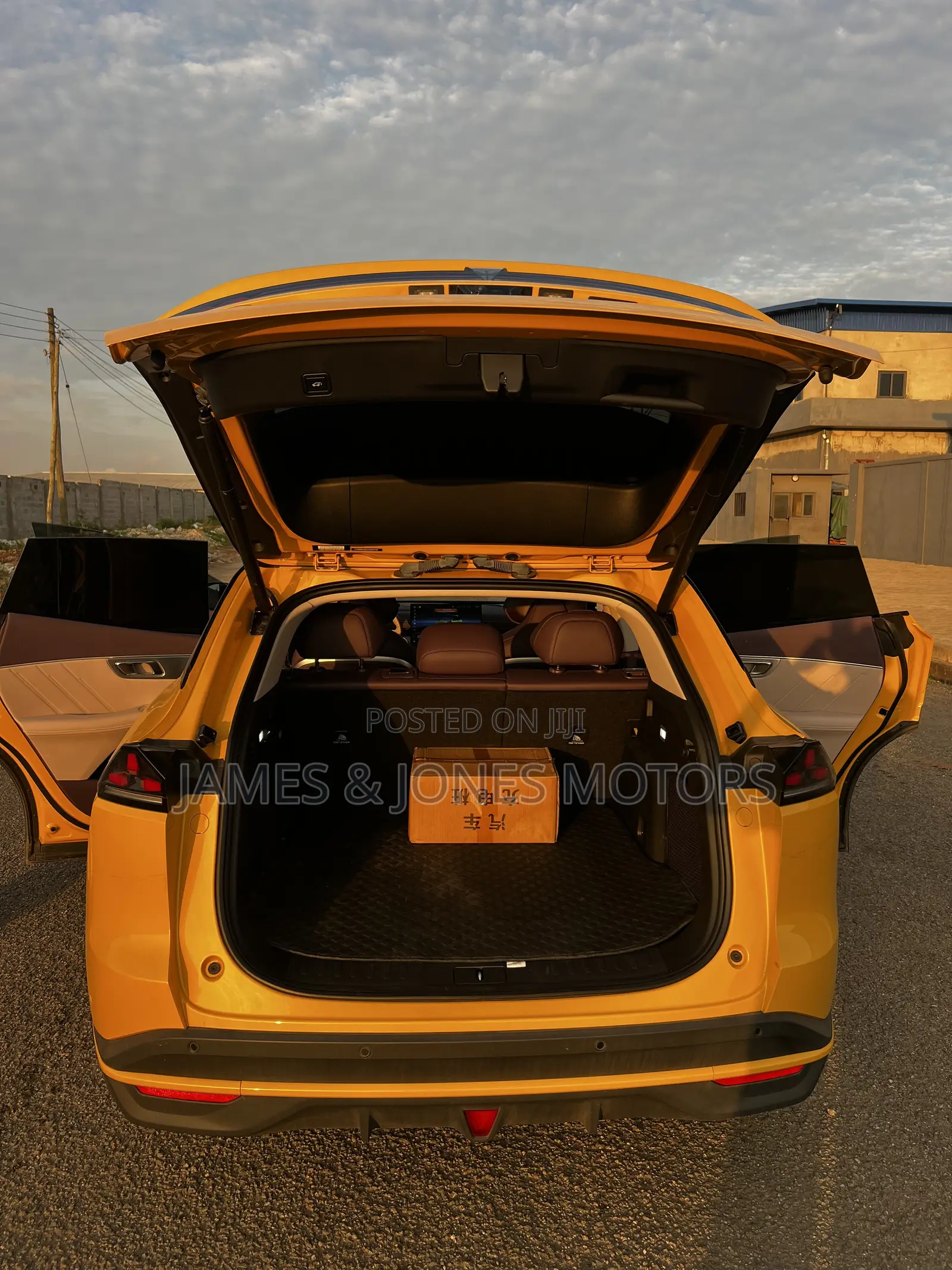 New Deepal S07 2025 Yellow