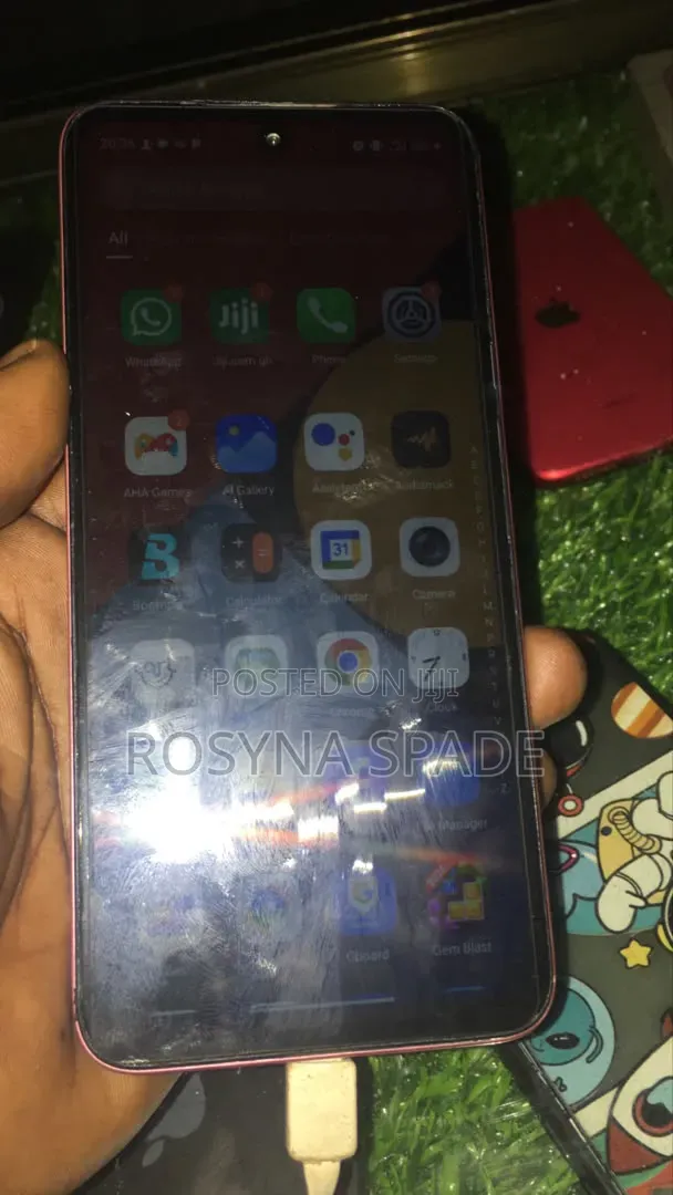 Infinix Hot 60i 128 GB Pink