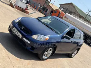 Toyota Matrix Hatchback AWD (1.8L 4cyl 4A) 2006 Blue