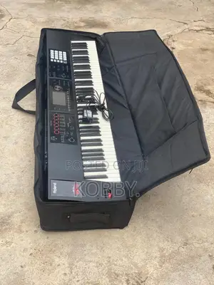 Roland Fa08