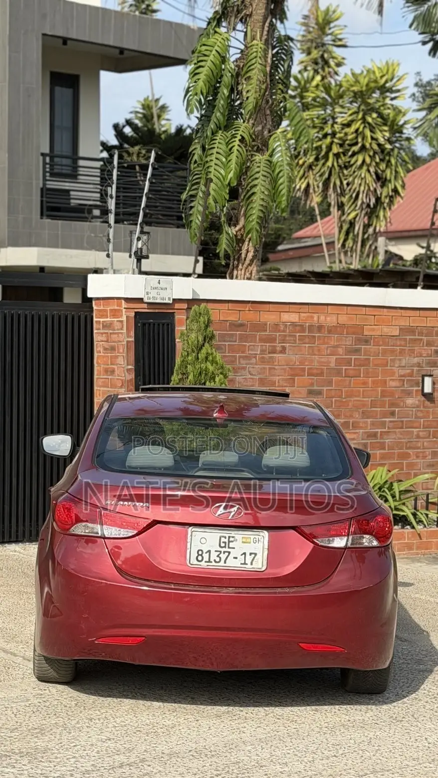 Hyundai Elantra Limited Sedan FWD (1.8L 4cyl 6A) 2013 Red