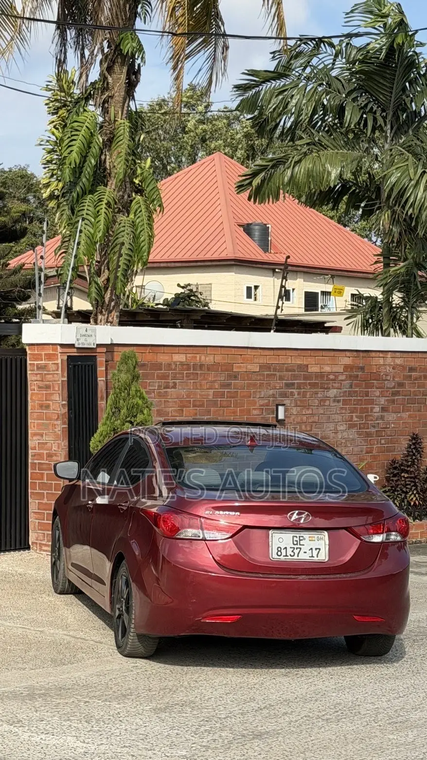 Hyundai Elantra Limited Sedan FWD (1.8L 4cyl 6A) 2013 Red