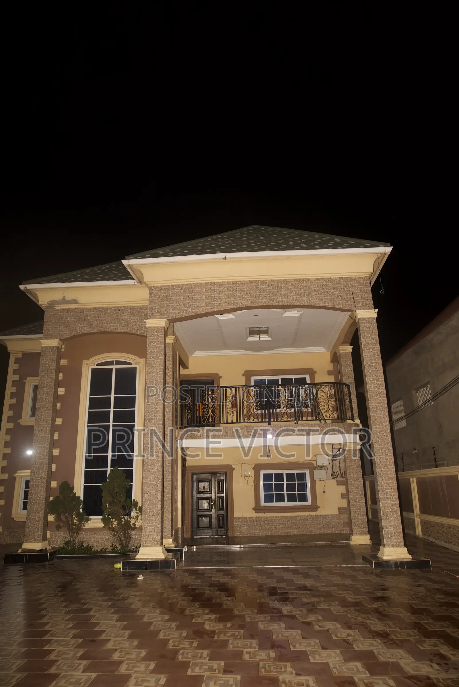3bdrm Apartment in Dansoman Estate, Keep Fit for sale