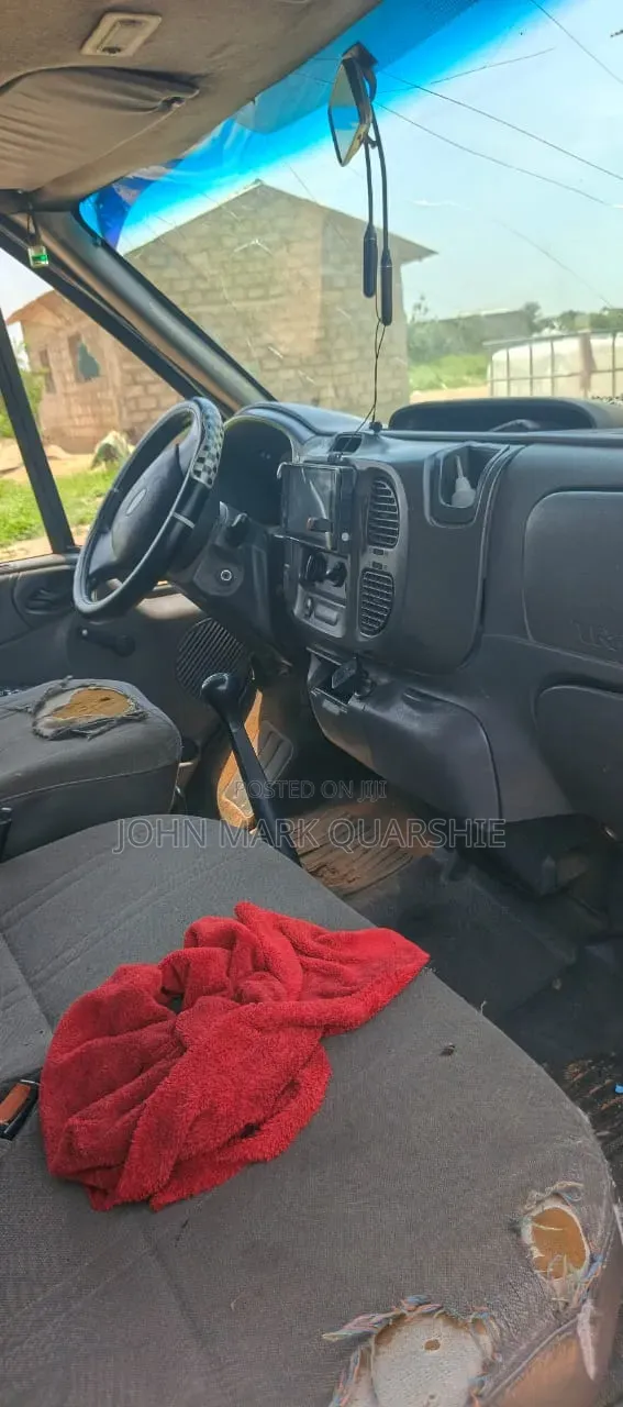 Ford Transit 2005 Blue