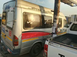 Mercedes-Benz Sprinter 2000 Silver