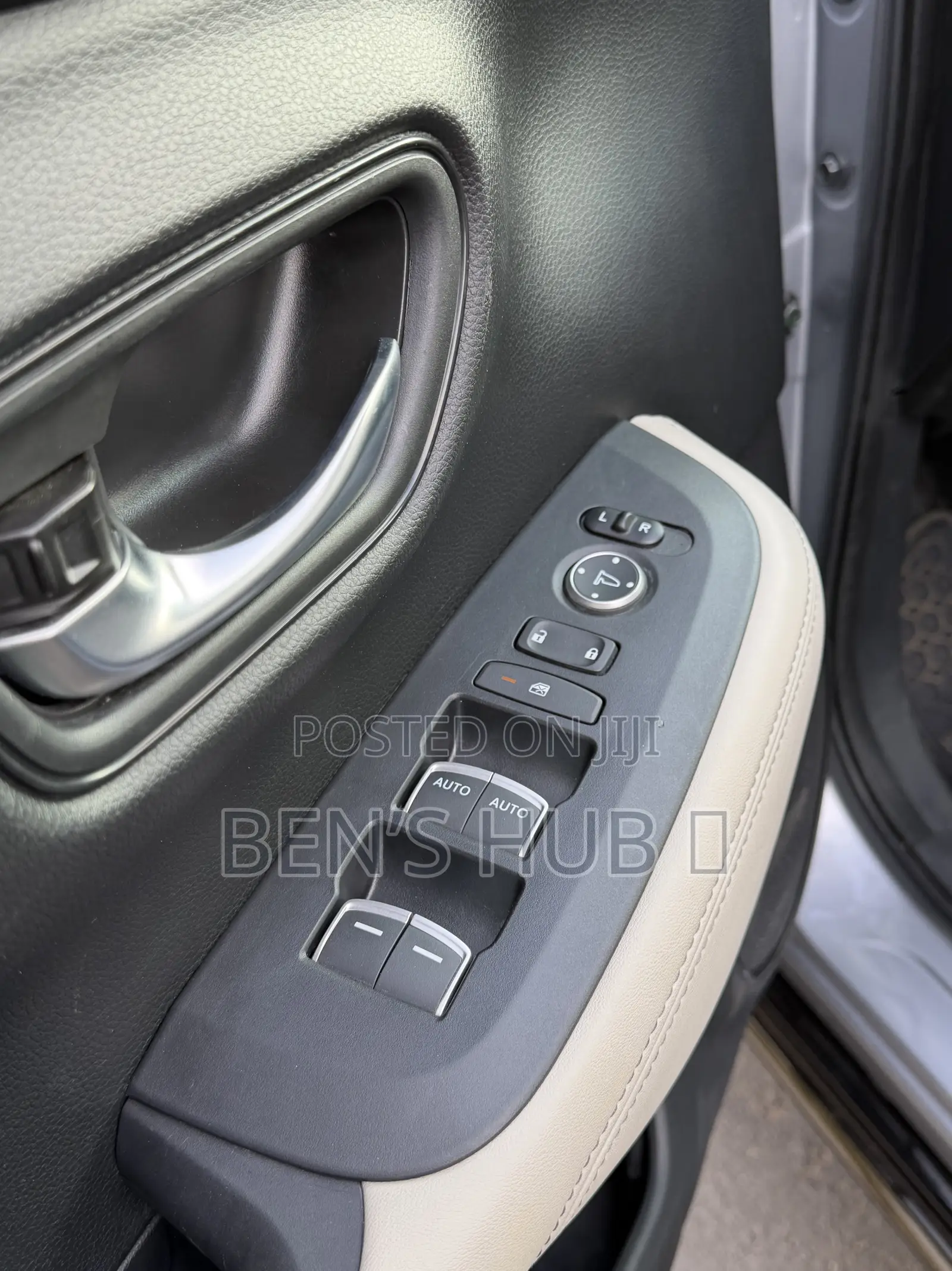 Honda HR-V EX-L AWD CVT w/o BSI 2025 Silver